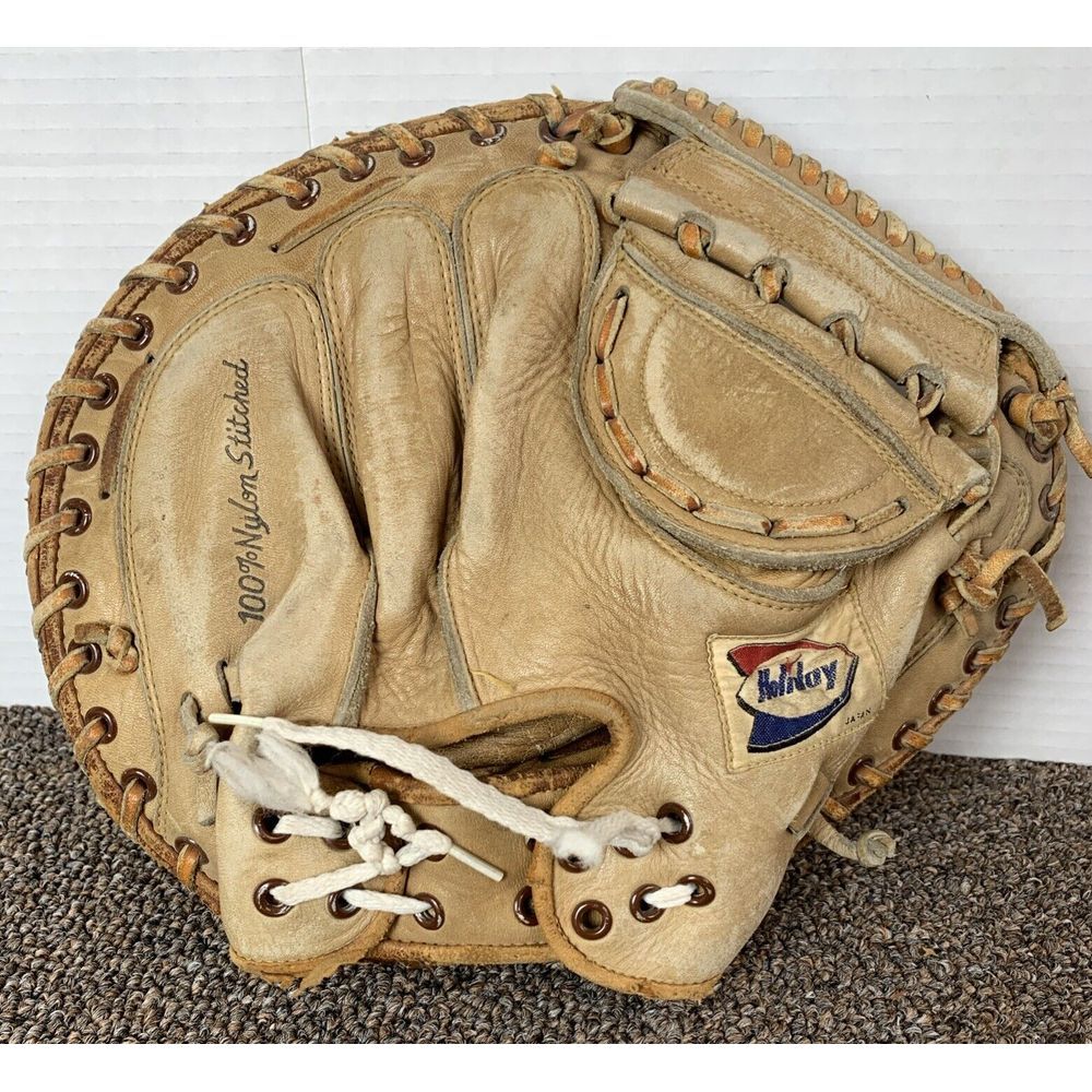 Vintage Holiday 60-008 Professional Model Left Hand  Catchers Glove Japan Made